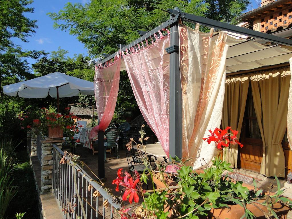 La Capanna Di Sovestro Otel San Gimignano Oda fotoğraf